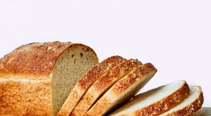 Nikako ne kupujte sečeni hleb u kesi: Evo na šta treba da obratite pažnju