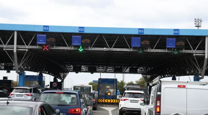 Haos na granici: Hiljade osoba iz BIH I SRBIJE vraćeno sa Hrvatske granice zbog novog sistema kontrole!Ukoliko nemate ovo kod sebe ne krećite na put