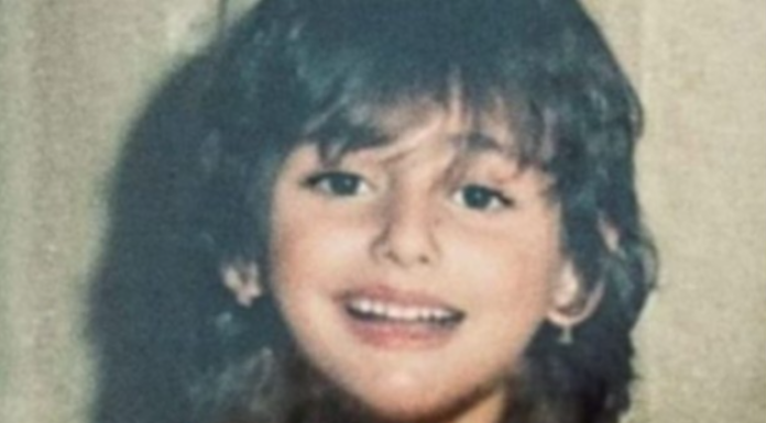 SAM0 JE 0Čl 0DAJU: Ni za 100 života nećete pogoditi ko je pjevačica sa slike!