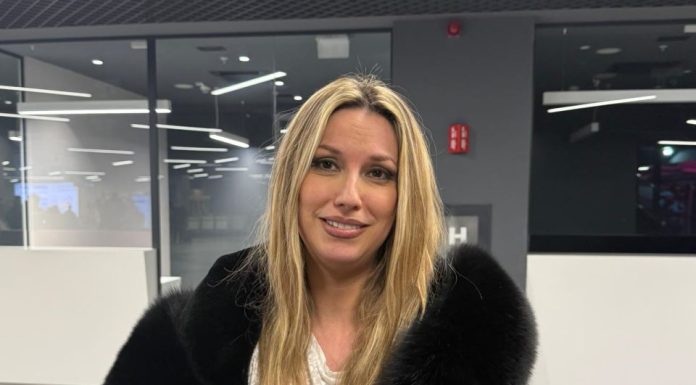 “Da bi mi bio prijatelj, mora da legne sa mnom”: Šokantna izjava Rade Manojlović, pomenula i Milana Stankovića