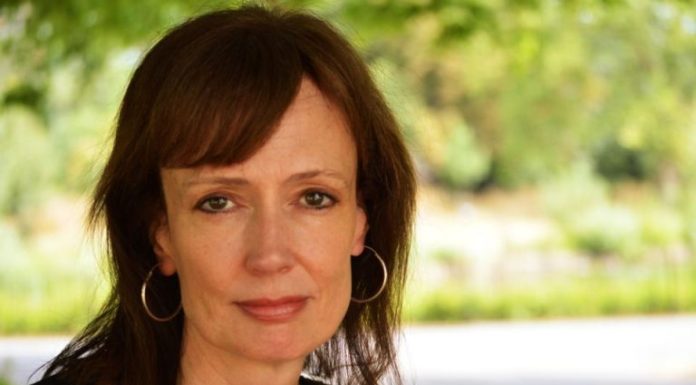 10 kućnih navika koje čine da žena izgleda staro i zapušteno: Dodaju joj godine u trenu