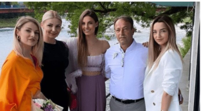 U domu RAMOVIĆA sve je spremno za veliko slavlje: Džejla BLISTA u bijelom, stomačić se vidi, a DUŠKO ne skida osmijeh s lica