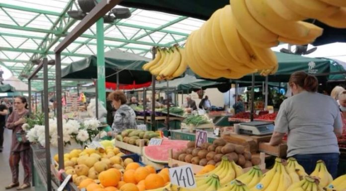 OVO JE LISTA NAJOPASNIJEG VOĆA I POVRĆA NA PIJACI: Nikako ga ne kupujte – UGROŽAVA zdravlje i u malim količinama