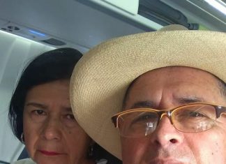 Nakon 52 godine braka, moj muž me je poveo avionom, ne rekavši mi kuda idemo. Na polovini leta, čvrsto mi je stegao ruku i šapnuo: „Posle današnjeg dana, svoju decu više nikada nećeš videti.“ Zurila sam u čoveka s kojim sam provela čitav život, prestravljena onim što je time želeo da kaže… Nakon 52 godine braka, moj muž me je poveo avionom, ne rekavši mi kuda idemo. Na polovini leta, čvrsto mi je stegao ruku i šapnuo: „Posle današnjeg dana, svoju decu više nikada nećeš videti.“ Zurila sam u čoveka s kojim sam provela čitav život, prestravljena onim što je time želeo da kaže… - featured image